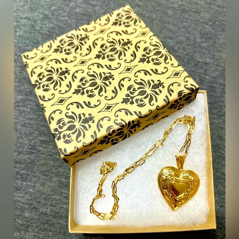 Heart locket necklacece with paper clip chain